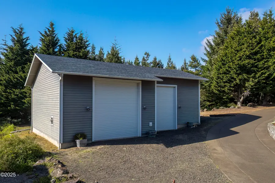 5055 Terrace, Waldport, OR 97394 - Image #2