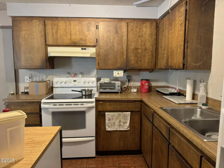 1966 SW Galley, Lincoln City, OR 97367 - #3