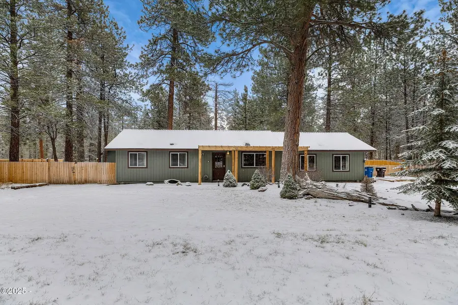 69322 Hackamore, Sisters, OR 97759 - Image #2