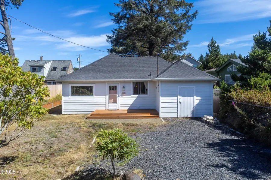 135 Laurel, Gleneden Beach, OR 97388 - Image #3