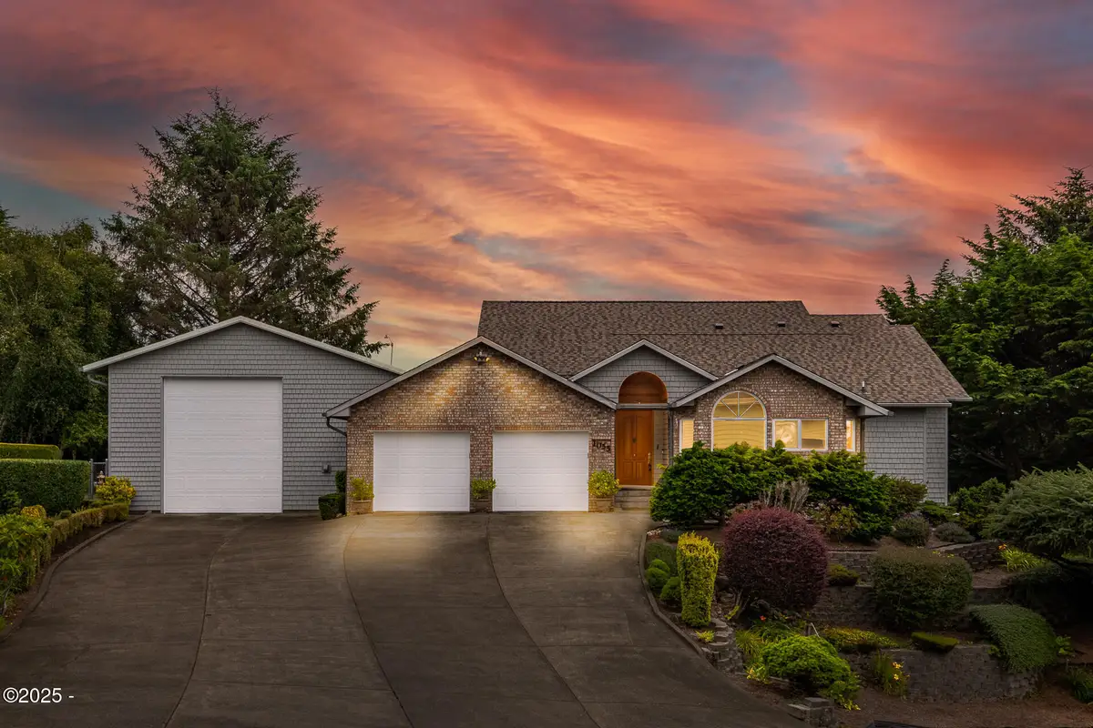 1055 NW Estate, Seal Rock, OR 97376 - Image #1