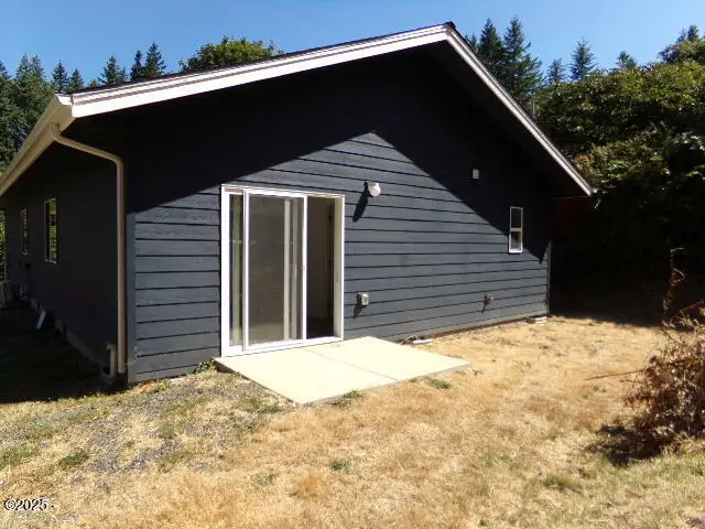 163 NE 6th, Toledo, OR 97391 - Image #3