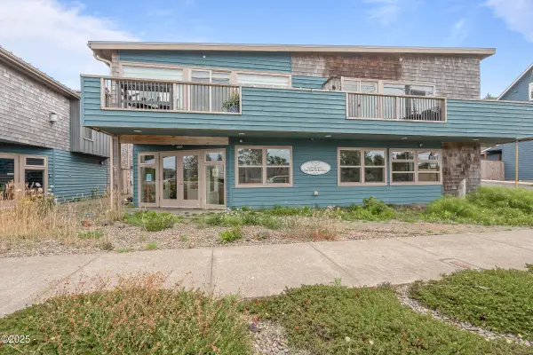 45 Ne Lane Street, 2, Depoe Bay, OR 97341