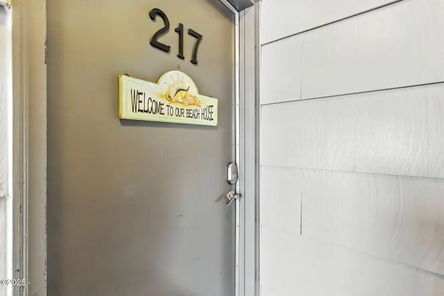 145 NW Inlet, Lincoln City, OR 97367 - Image #3