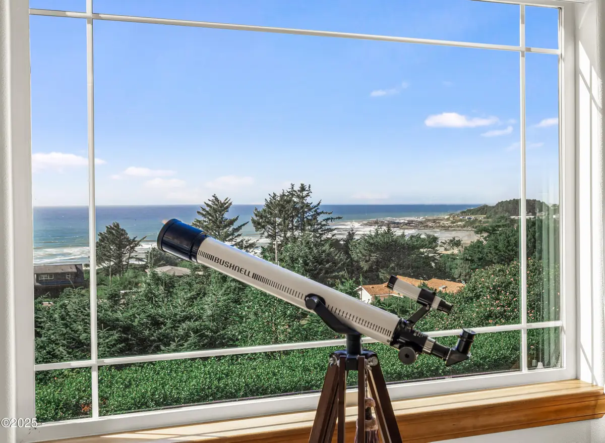 350 Hill, Yachats, OR 97498 - Image #1