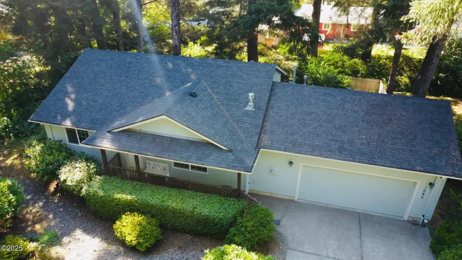 1085 SW Walking Wood, Depoe Bay, OR 97341 - Image #2