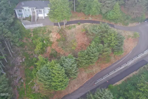 T/L 22000 NE Lane Street Ct, Depoe Bay, OR 97341