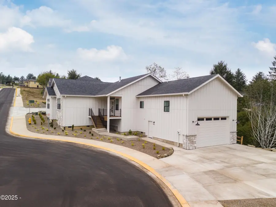 2733 NE 51st, Lincoln City, OR 97367 - Image #2