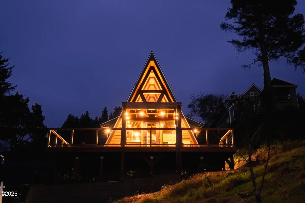 49855 Seasand, Neskowin, OR 97149 - Image #1