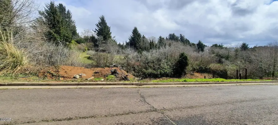 375 SE Scenic, Newport, OR 97365 - Image #3
