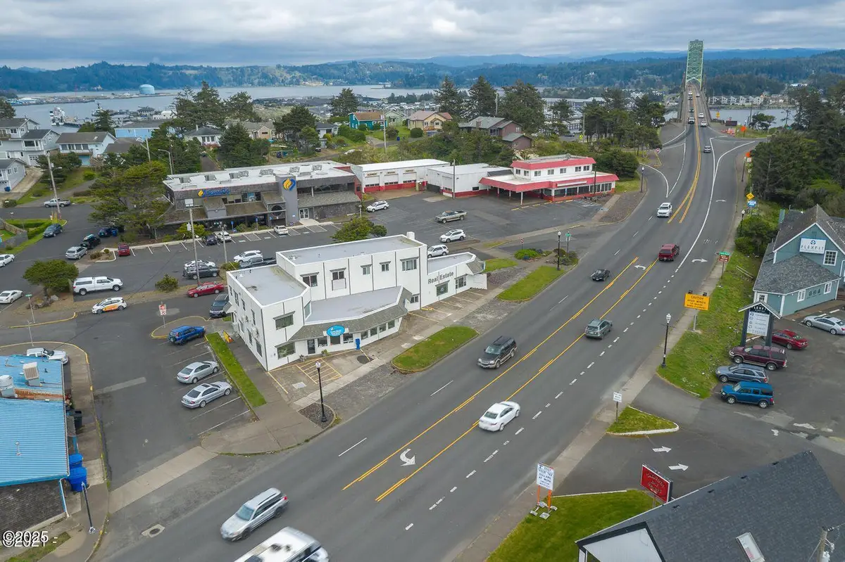 1107 SW Coast, Newport, OR 97365 - Image #1