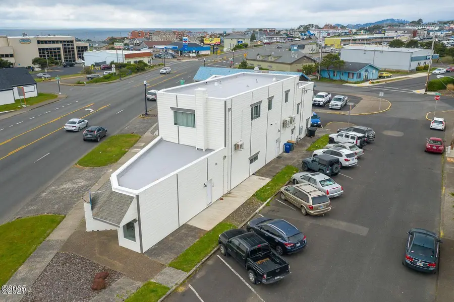 1107 SW Coast, Newport, OR 97365 - Image #2