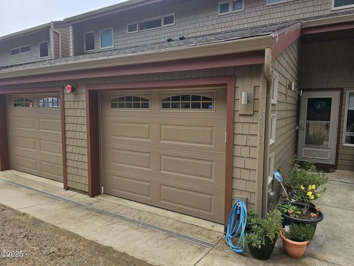 503 Center, Yachats, OR 97498 - Image #1