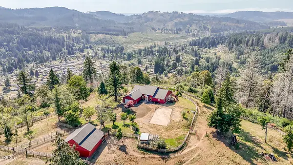 946 N Echo Mountain, Otis, OR 97368