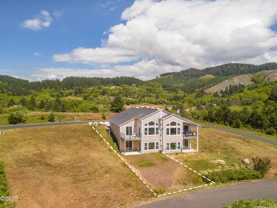 6485 Heron View Dr, Neskowin, OR 97149 - Image #2