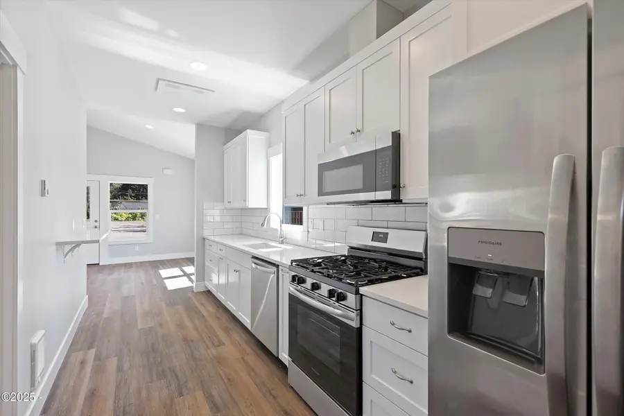 333 SE Oar, Lincoln City, OR 97367 - Image #3