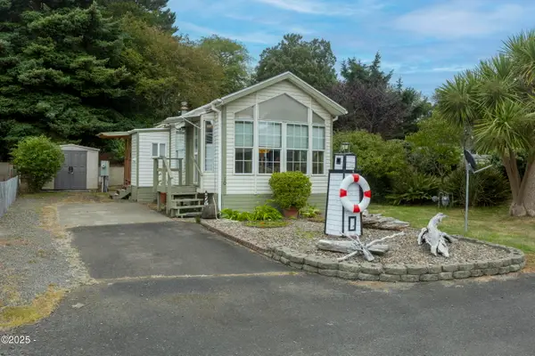 1210 SE 48th, Lincoln City, OR 97367