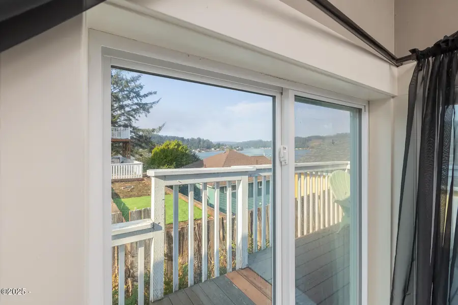 210 SE Surf Ave, Lincoln City, OR 97367 - Image #2