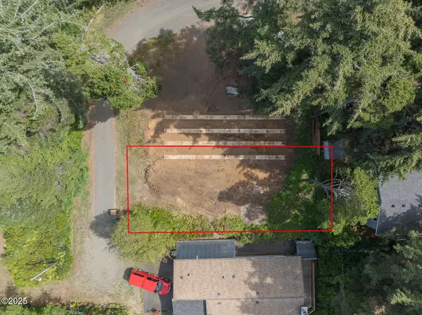 Lot 4 NW 26th, Newport, OR 97365