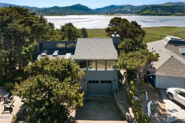 27 Spouting Whale, Gleneden Beach, OR 97388