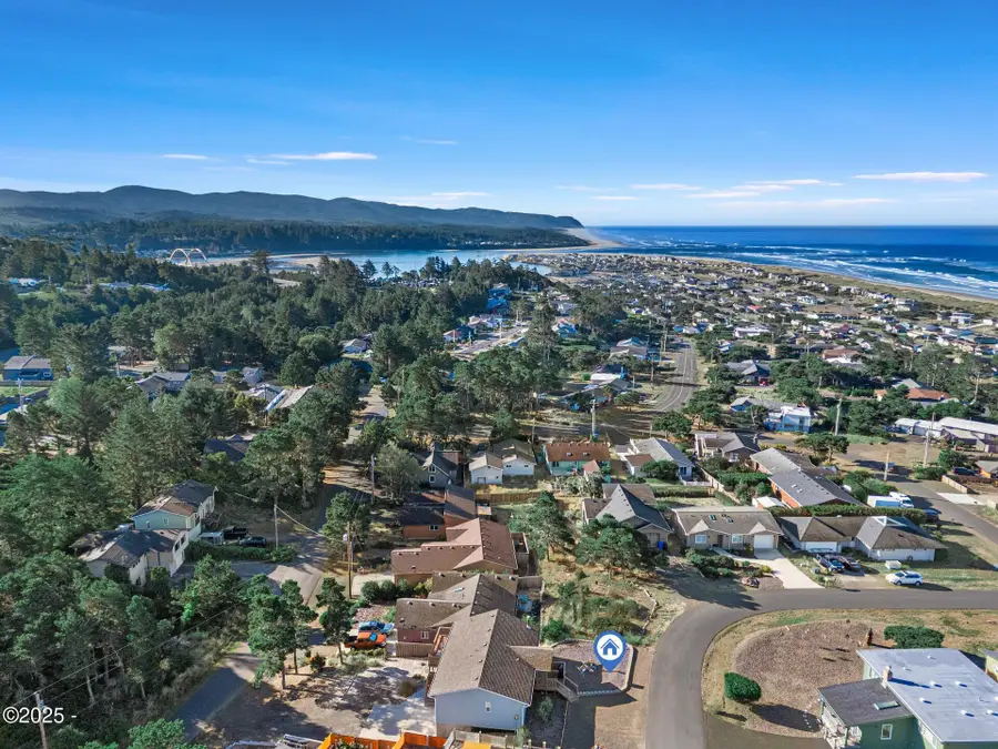 2202 NW Mokmak Lake, Waldport, OR 97394 - Image #2