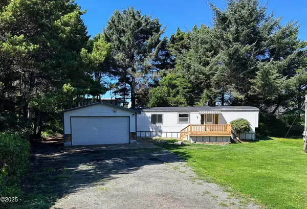 5194 SW Field, Waldport, OR 97394