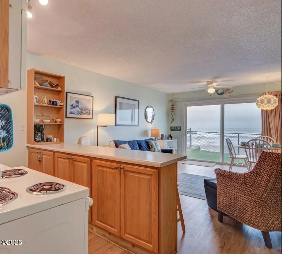 145 NW Inlet, Lincoln City, OR 97367 - Image #2