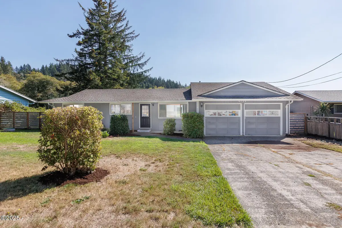 4724 NE Loop, Otis, OR 97368 - Image #1