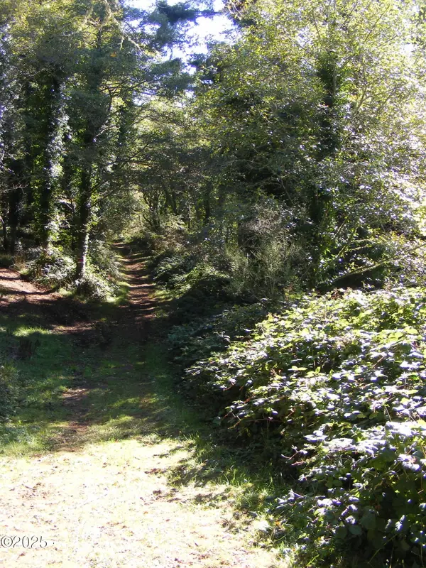 1000 NE Norman, Newport, OR 97365