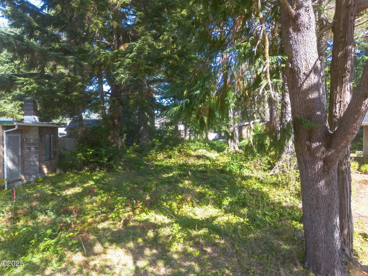 216 E Harrison, Cannon Beach, OR 97110 - Image #1