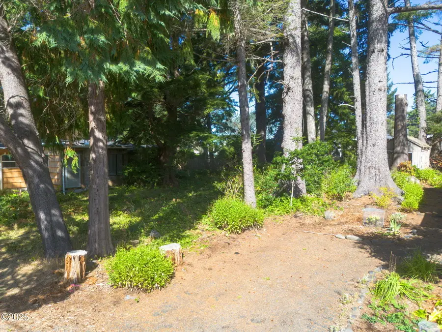 216 E Harrison, Cannon Beach, OR 97110 - Image #3