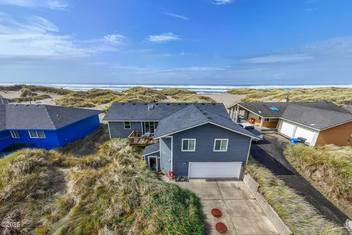 310 NW Oceania, Waldport, OR 97394 - Image #1