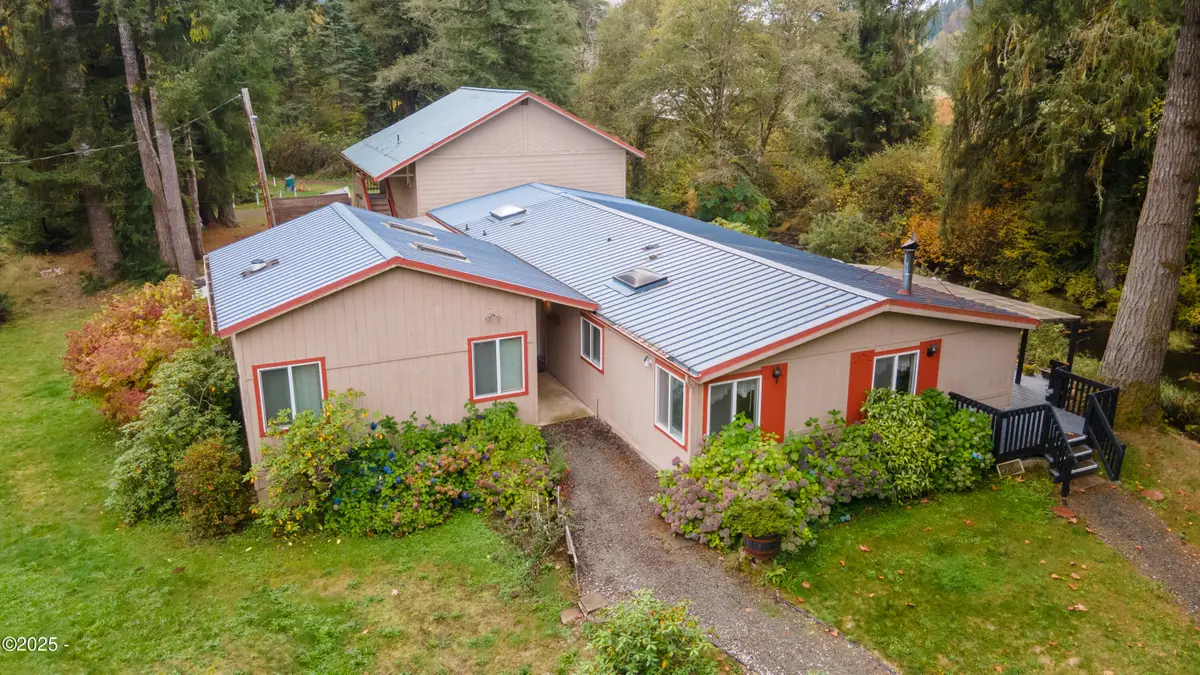 563 Moonshine Park, Logsden, OR 97357 - Image #1