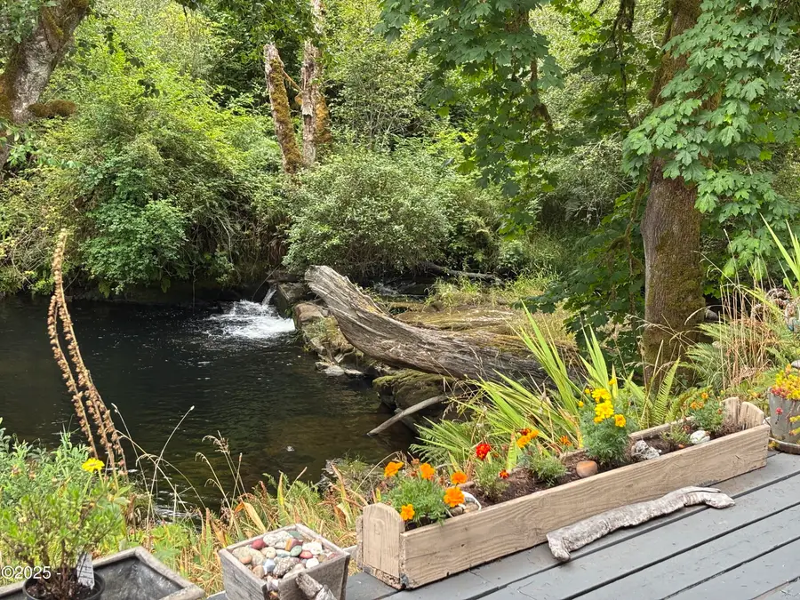 563 Moonshine Park, Logsden, OR 97357 - Image #3