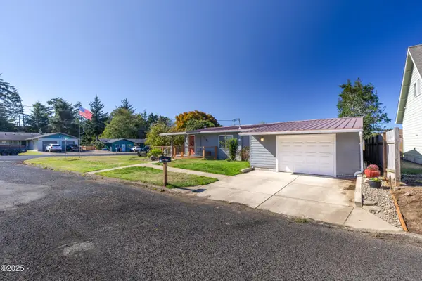 1061 NE Douglas, Newport, OR 97365