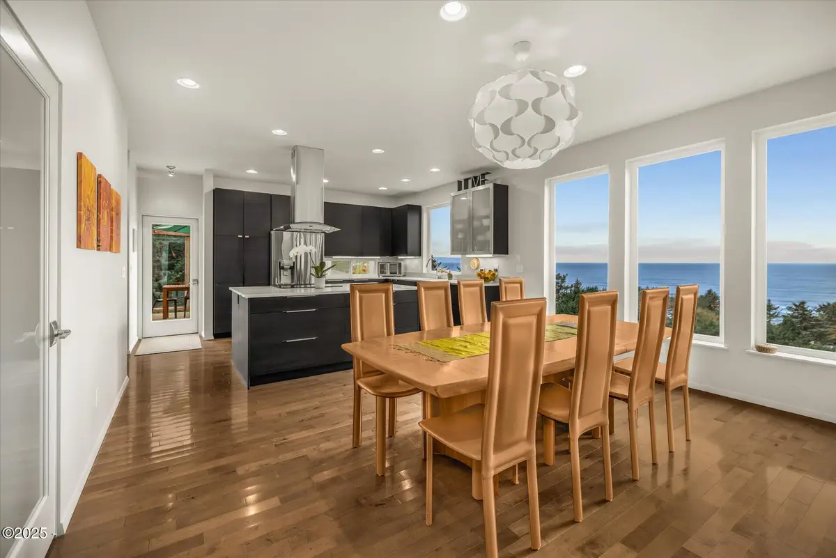 121 Greenhill, Yachats, OR 97498 - Image #1