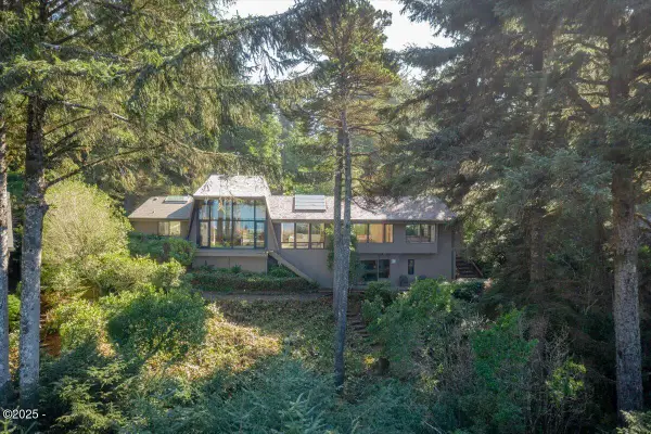 110 Ridge Crest, Gleneden Beach, OR 97388