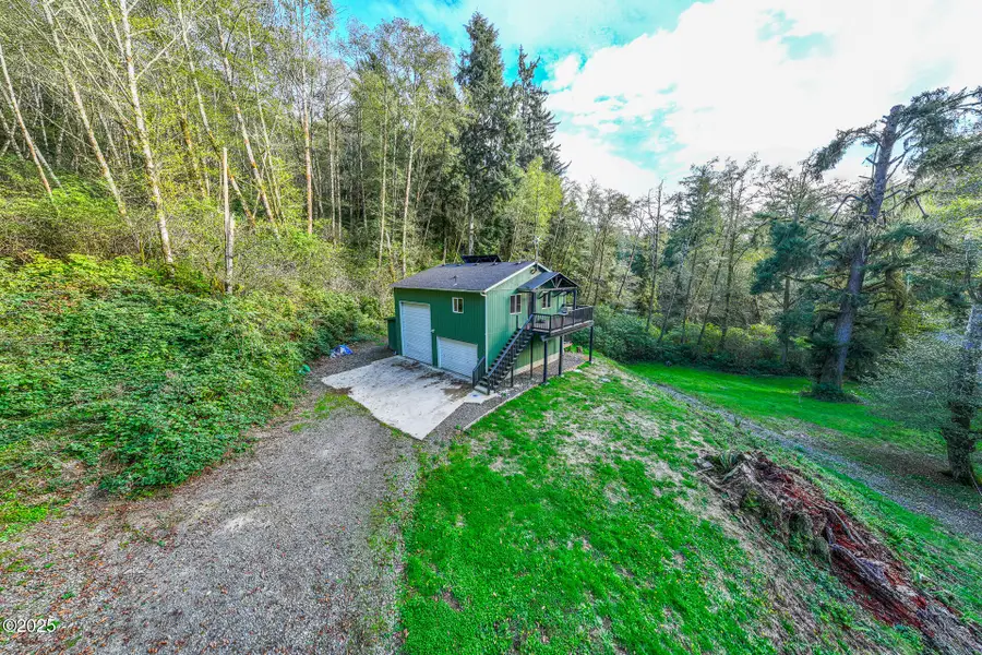 695 SE John Nye, Newport, OR 97365 - Image #2