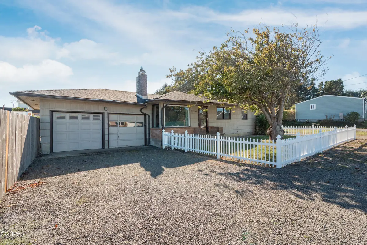 1218 SW 16th, Lincoln City, OR 97367 - Image #1