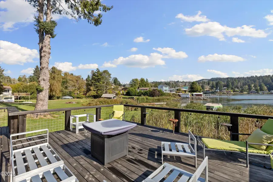 4692 NE I, Neotsu, OR 97364 - Image #3