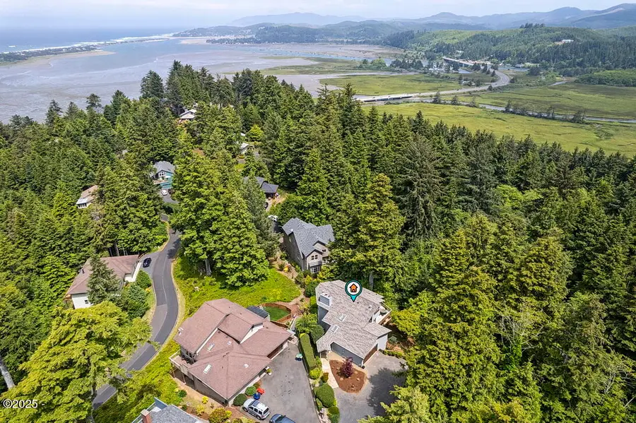 445 Summitview, Gleneden Beach, OR 97388 - Image #2