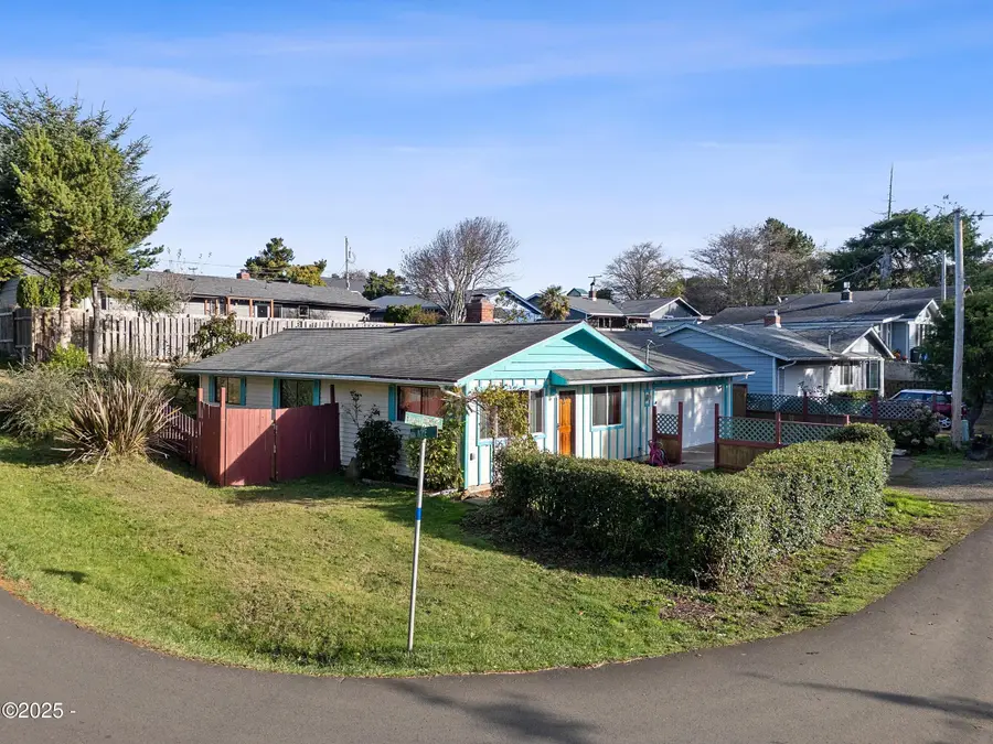 252 NW 18th, Newport, OR 97365 - Image #2