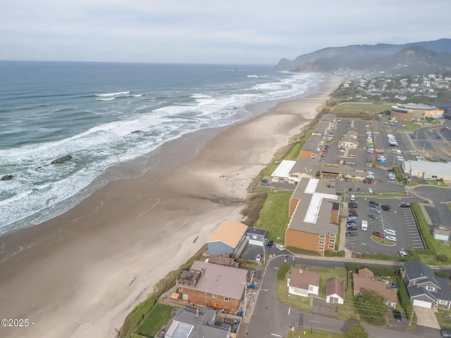 3929 NW Jetty, Lincoln City, OR 97367 - Image #2