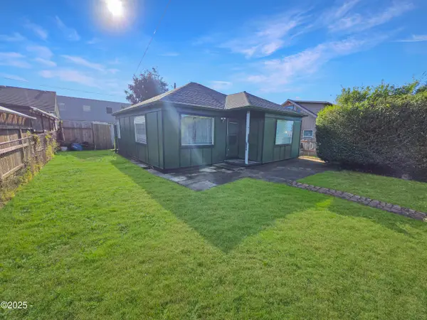 546 NE 3rd, Newport, OR 97365