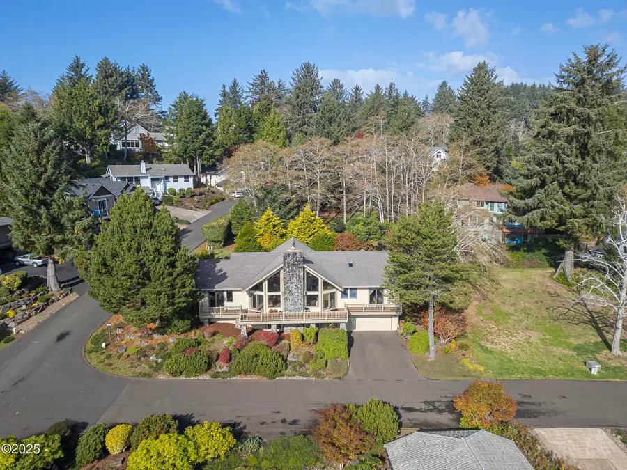 1198 Ne Lakewood, Lincoln City, OR 97367 - Image #2