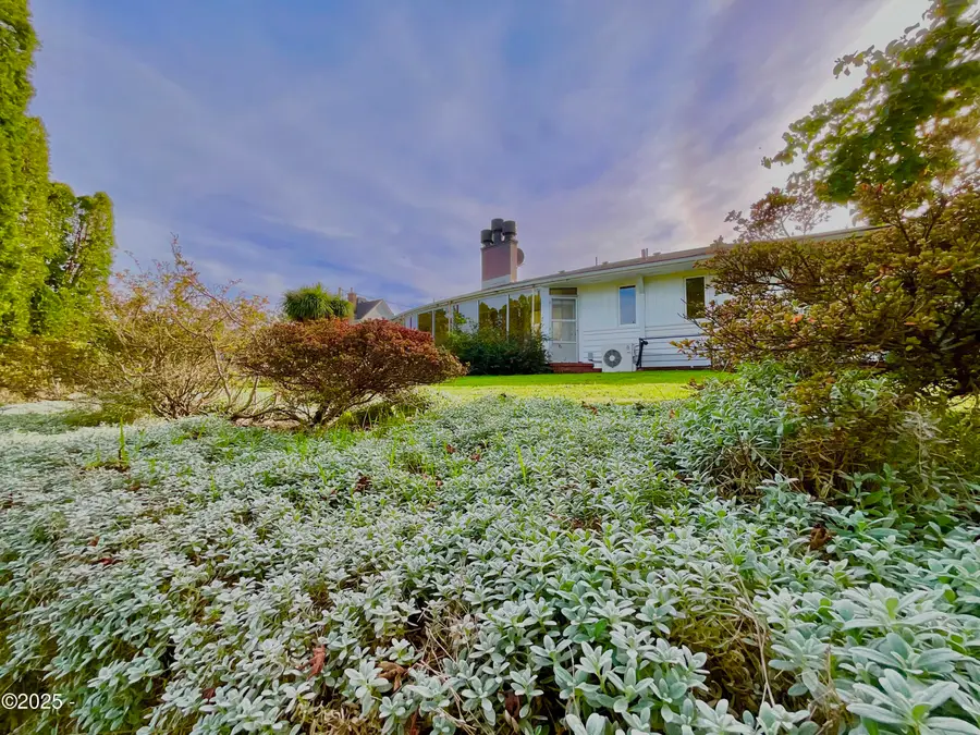 2418 First, Tillamook, OR 97141 - Image #2