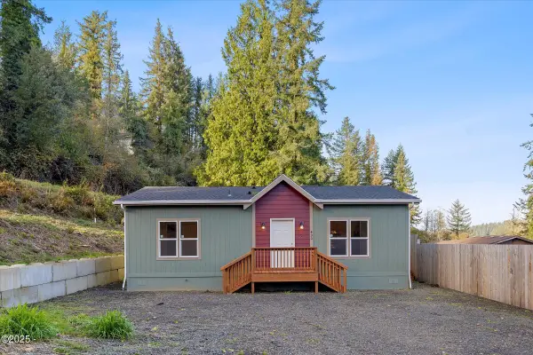 490 SE Olson, Toledo, OR 97391