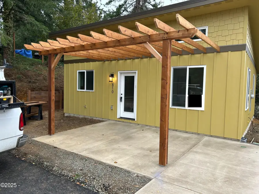 810 SE Beaver, Toledo, OR 97391 - Image #2