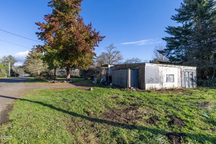 386 SW Siletz River, Siletz, OR 97380 - Image #2