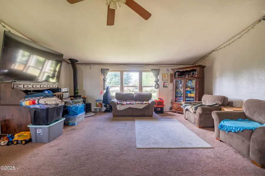 373 NW B, Siletz, OR 97380 - Image #3